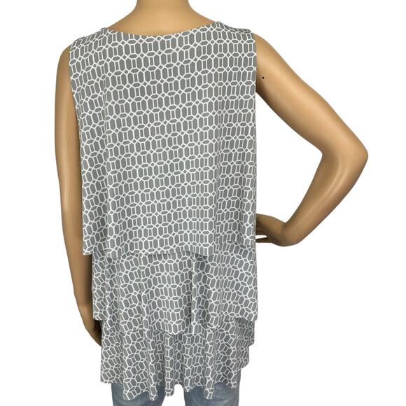 2/$15 Susan Graver Tiered Tunic Tank Top Gray White Sleeveless V-Neck Size M - Picture 5 of 9